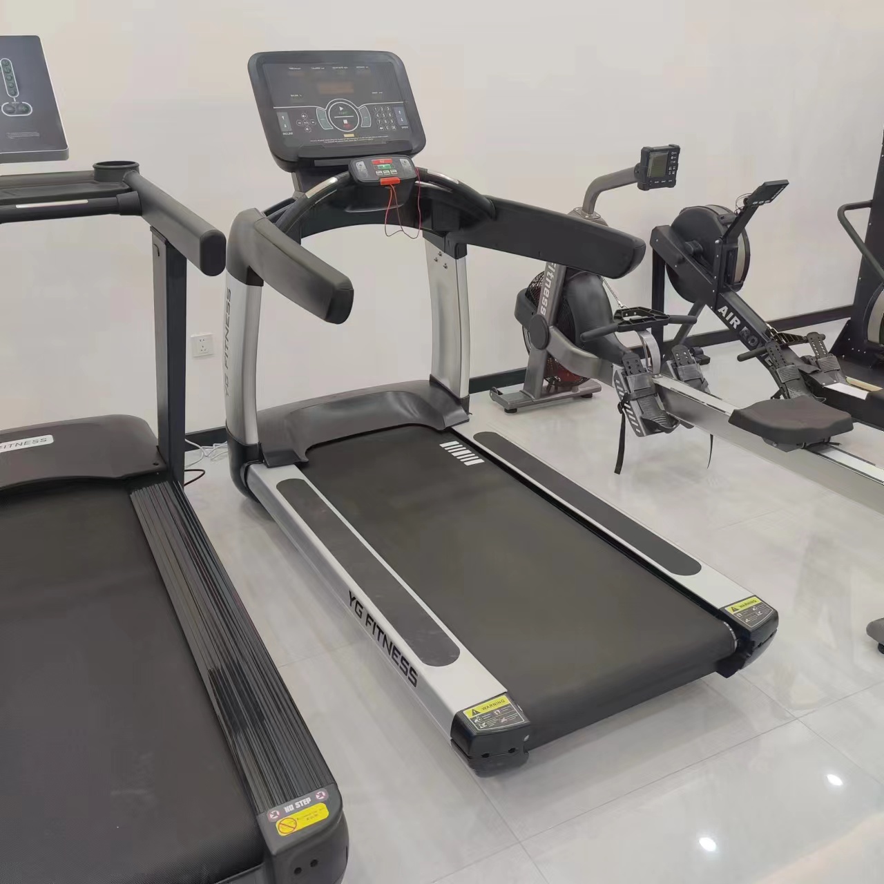 Gym Use Electric Treadmill 3 H - огляд і ціна Quality Running Gear